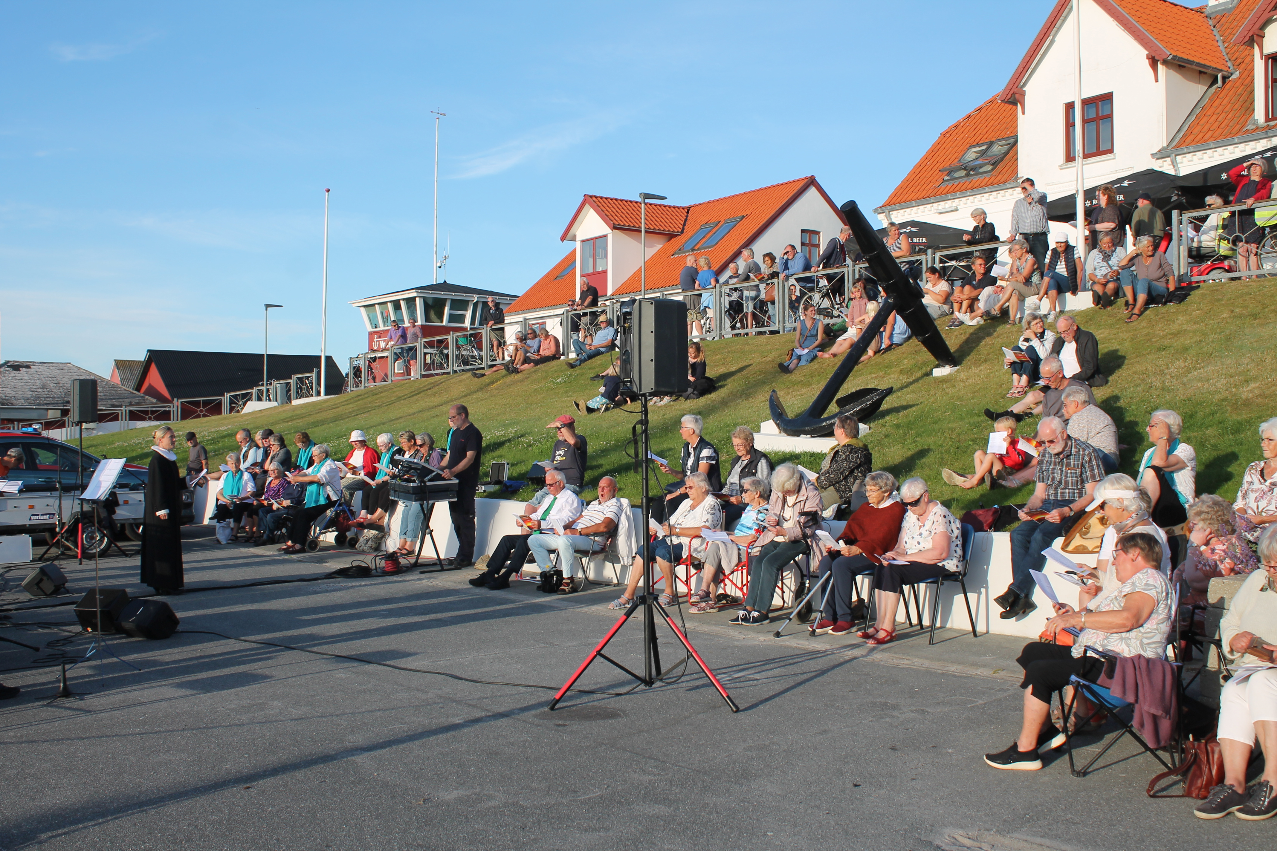 Syng solen ned, Vesterø Havn